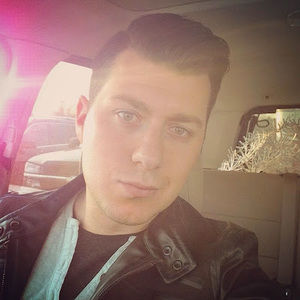 Meet your Posher, Derrek